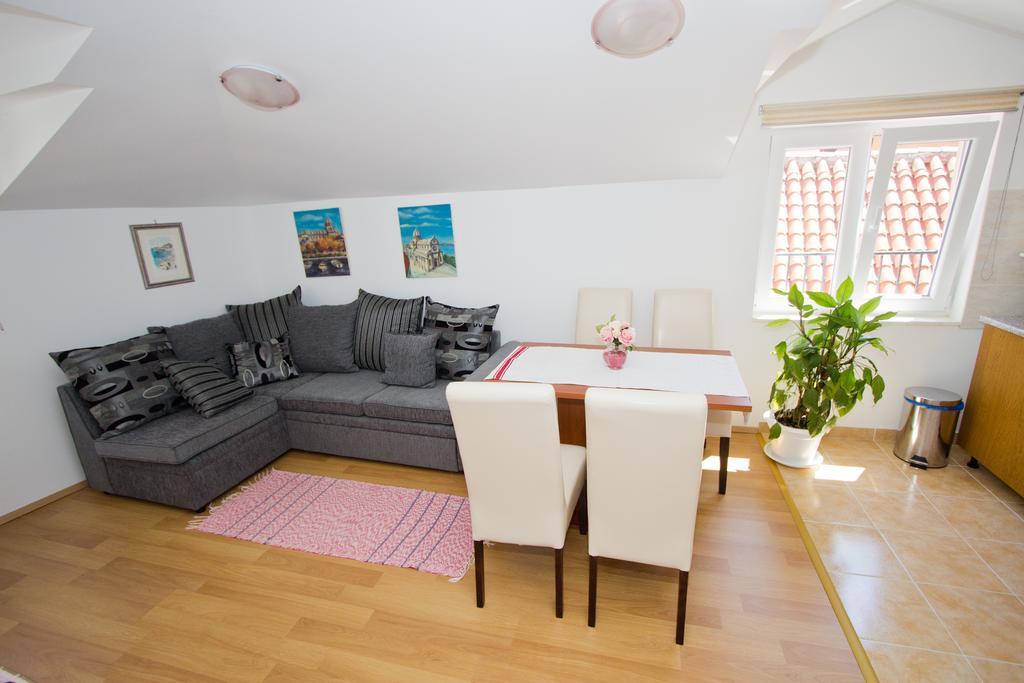 Apartment Bucevic Šibenik Szoba fotó